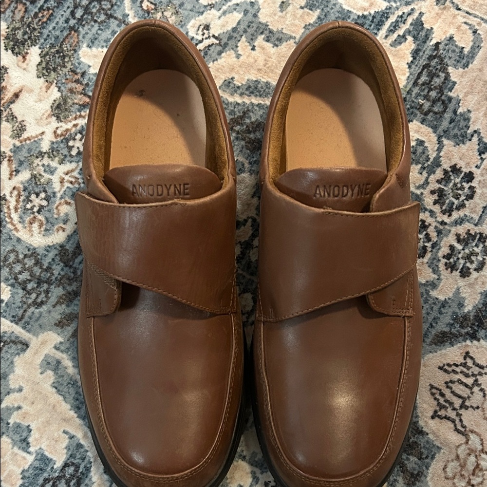 Anodyne Men's Brown Leather Slip-On Loafers